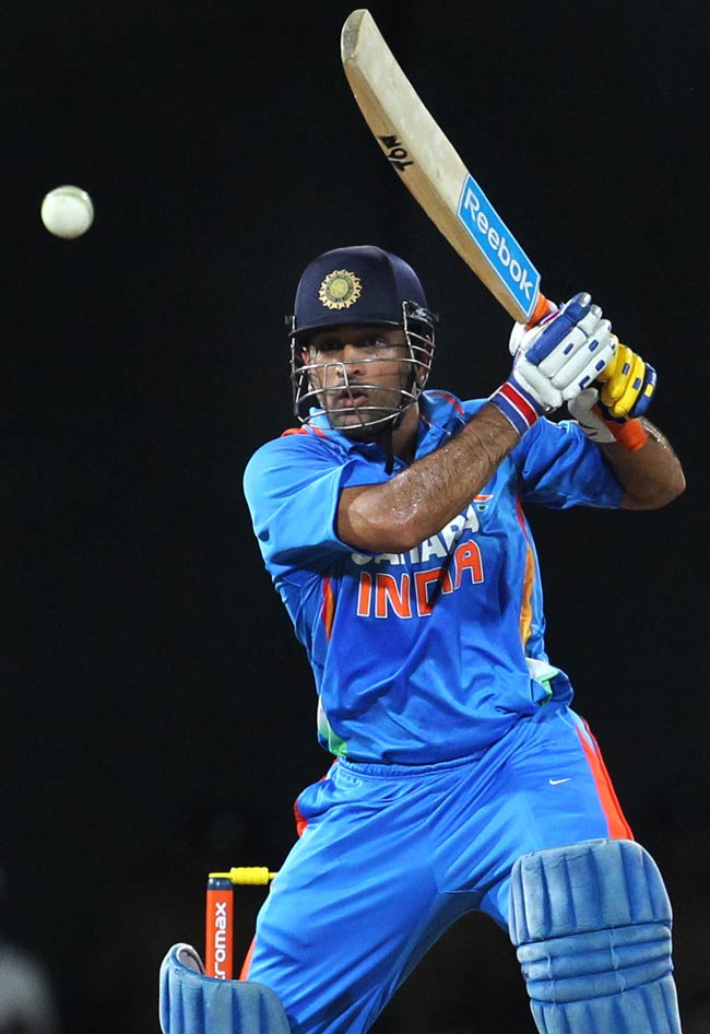 गंभीर, रैना के तूफान में उड़ा श्रीलंका