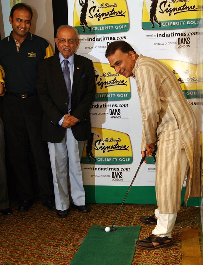 'लिटिल मास्टर' सुनील गावस्‍कर की अनदेखी तस्वीरें