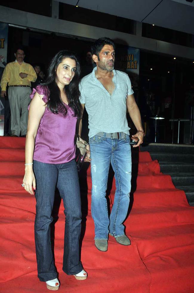 'बोल बच्‍चन' के बोल सुनने पहुंचा बॉलीवुड | देखें बोल बच्‍चन