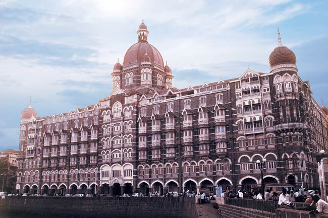 पर्यटकों को अपनी ओर खिंचती है मुंबई