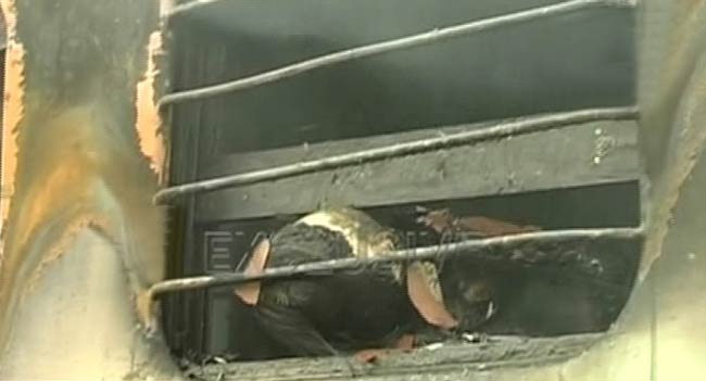 तस्वीरों में देखें कैसे चेन्नई एक्सप्रेस बनी 'द बर्निंग ट्रेन'