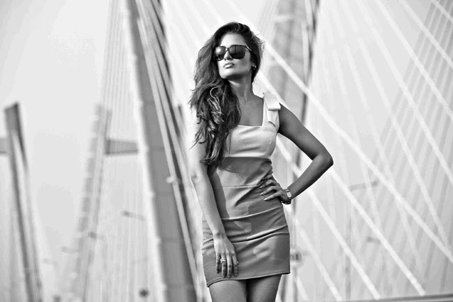 खूबसूरत युविका चौधरी Happy Birthday