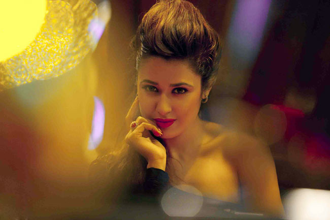 खूबसूरत युविका चौधरी Happy Birthday