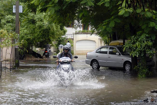 जयपुर में भारी बारिश, शहर हुआ पानी-पानी
