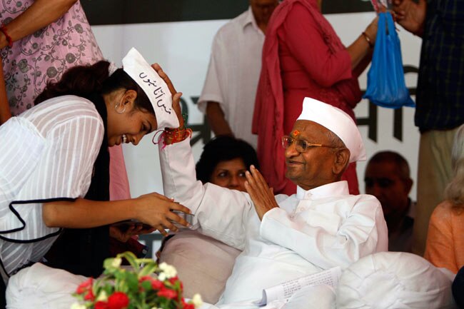 अनशन के 9वें दिन की तस्वीरें | फोटो: 8th Day