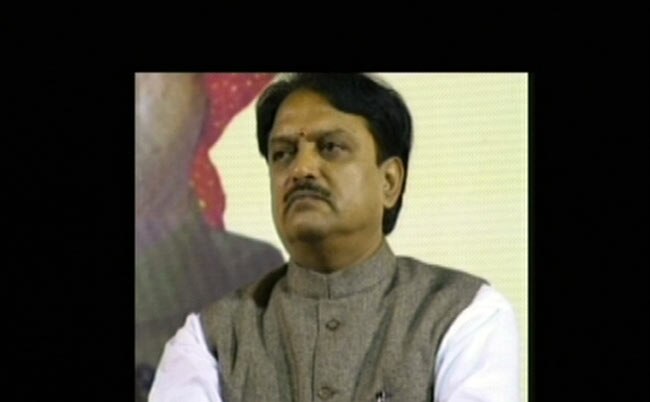 तस्‍वीरों में बीते सप्‍ताह की धमाकेदार खबरें