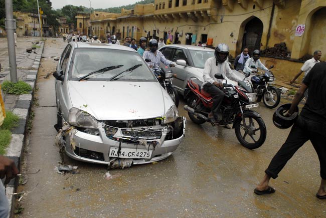 भारी बारिश से बदहाल हुआ जयपुर