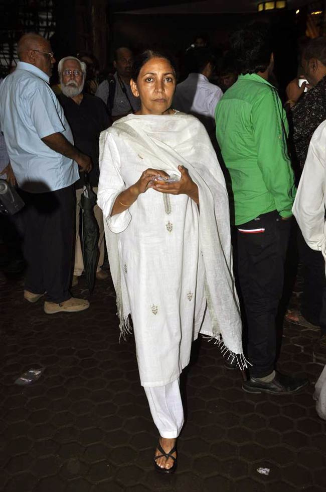 हंगल की प्रार्थना सभा से बॉलीवुड के बड़े नाम नदारद