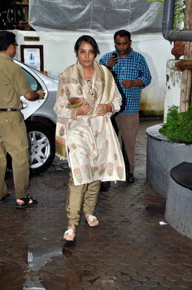 हंगल की प्रार्थना सभा से बॉलीवुड के बड़े नाम नदारद