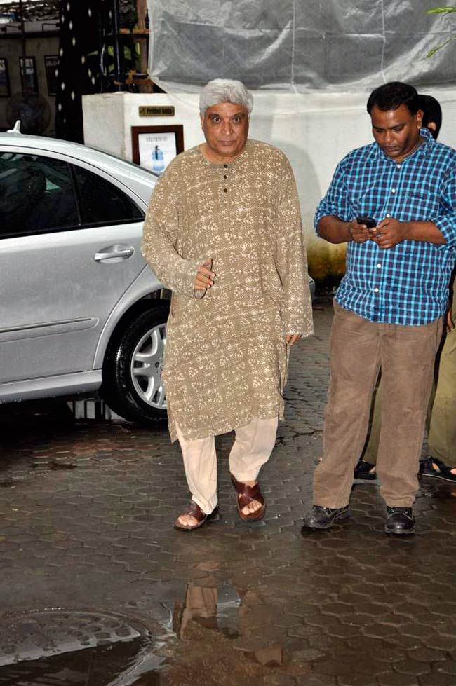 हंगल की प्रार्थना सभा से बॉलीवुड के बड़े नाम नदारद