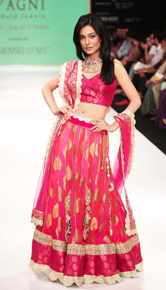 इंडिया इंटरनेशनल ज्‍वेलरी वीक में सितारों का जलवा