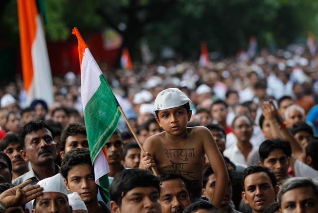 टीम अन्‍ना का अनशन खत्‍म, सियासत शुरू | फोटो: 9th Day