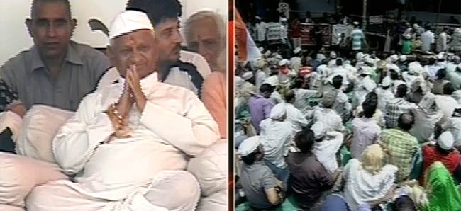 अनशन के 9वें दिन की तस्वीरें | फोटो: 8th Day