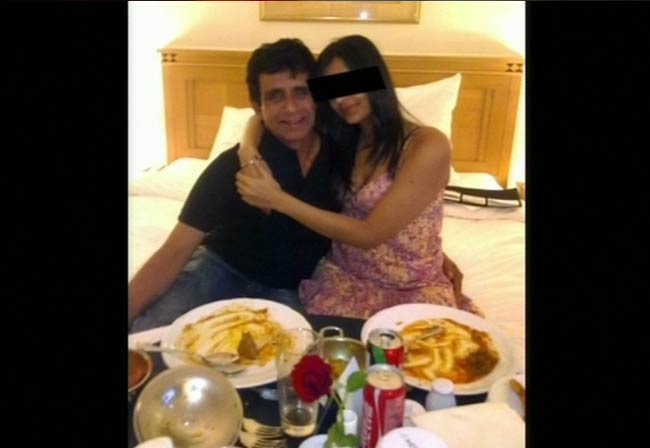 पाकिस्तानी अंपायर असद रउफ का मॉडल कनेक्‍शन