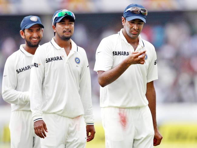 हैदराबाद टेस्ट में भारत ने न्यूजीलैंड को रौंदा | पढ़ें