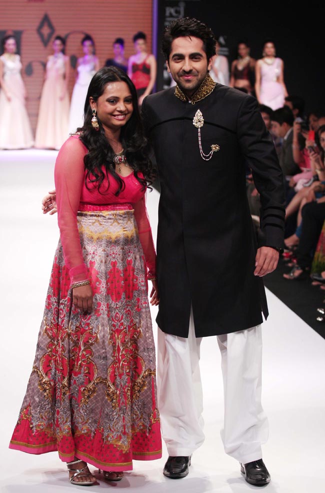 इंडिया इंटरनेशनल ज्‍वेलरी वीक में सितारों का जलवा