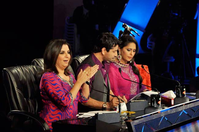 बिपाशा बसु ने किया 'राज-3' का प्रोमोशन | हॉट बिपाशा