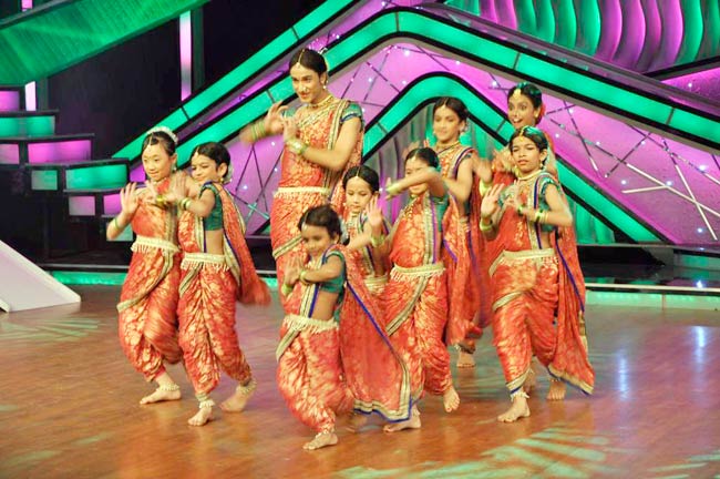 बिपाशा बसु ने किया 'राज-3' का प्रोमोशन | हॉट बिपाशा