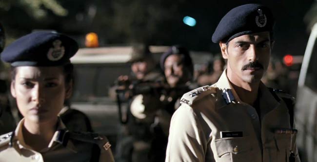 अर्जुन, अभय और मनोज की 'चक्रव्यूह' का फर्स्ट लुक