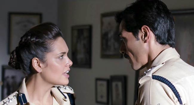 अर्जुन, अभय और मनोज की 'चक्रव्यूह' का फर्स्ट लुक