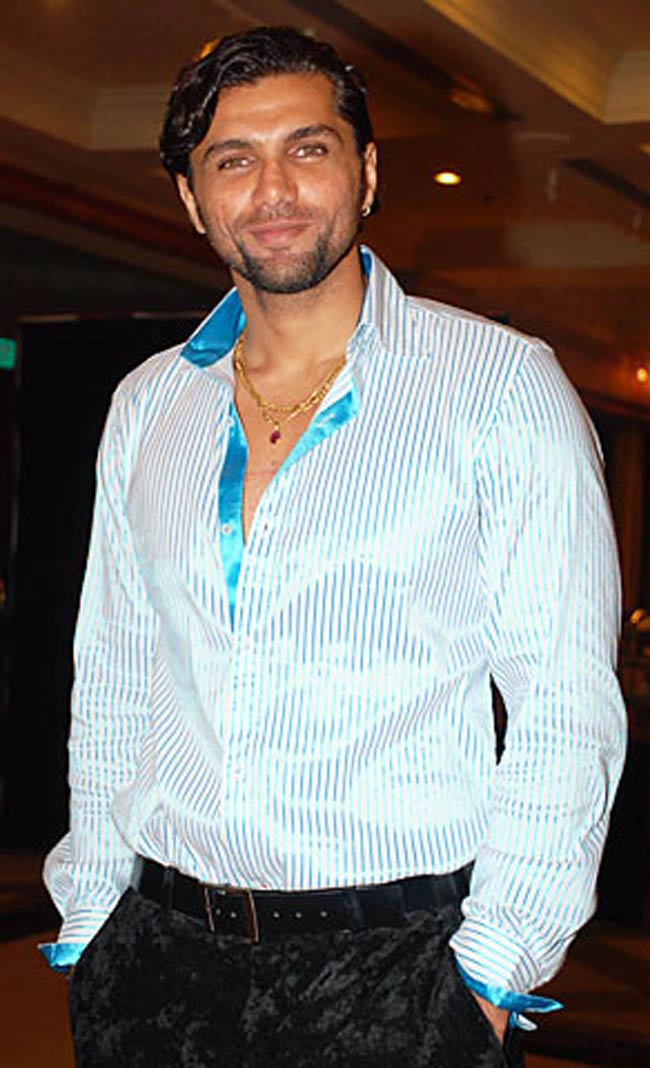 टीवी कलाकारों की रंगीनियां | ग्लैमर का तड़का