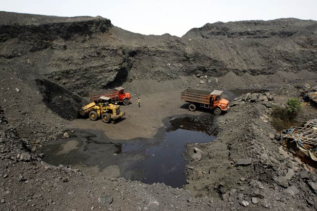 कोयला घोटाले से मनमोहन की बढ़ी मुश्किलें | क्‍या है CAG रिपोर्ट में