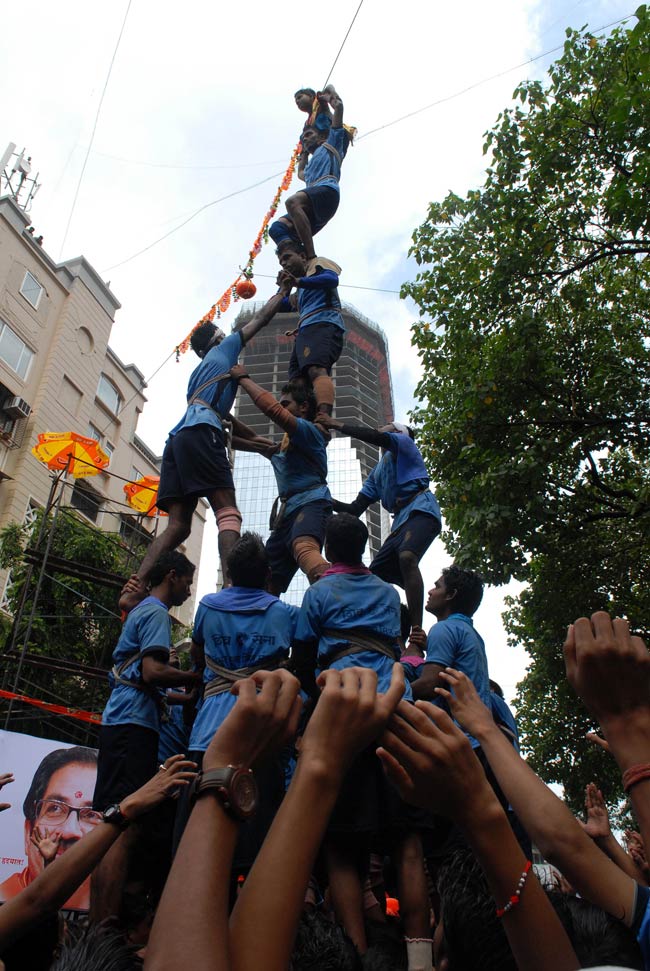 जन्‍माष्‍टमी की उमंग पर दही-हांडी के रंग | जन्‍माष्‍टमी की धूम