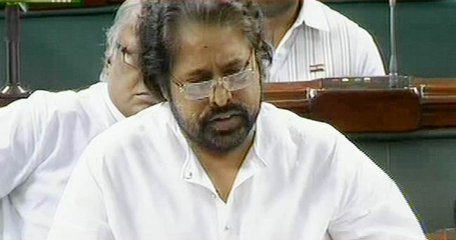 पूर्वोत्तर के वाशिंदों के साथ खड़ी हुई संसद