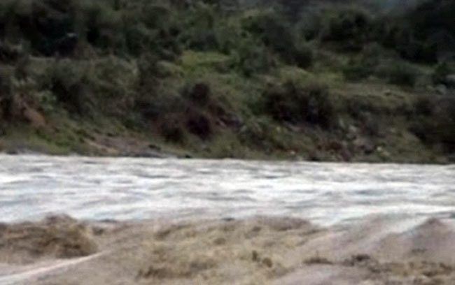 14 अगस्त 2012: तस्वीरों में दिनभर की अहम खबरें | पढ़ें