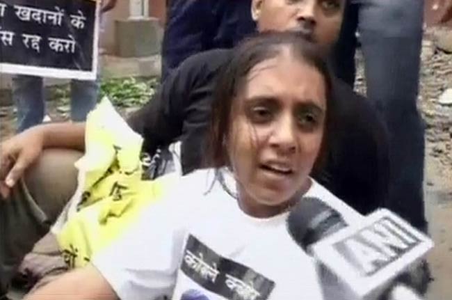 तस्वीरों में अरविंद केजरीवाल की 'कोयला' क्रांति | 25 तस्वीरें