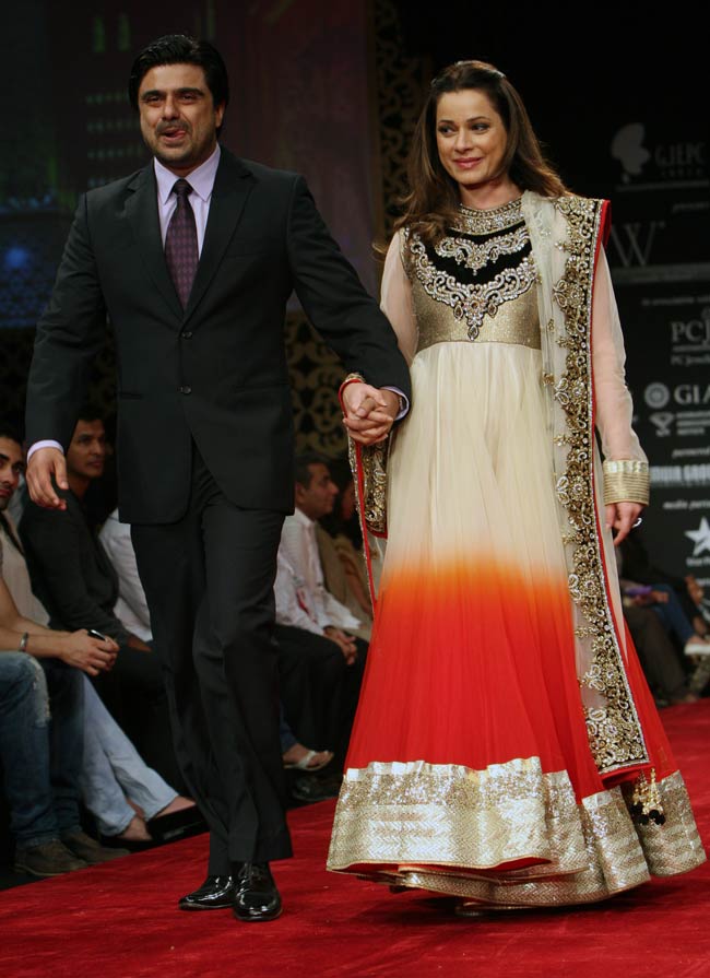 इंडिया इंटरनेशनल ज्‍वेलरी वीक में सितारों का जलवा