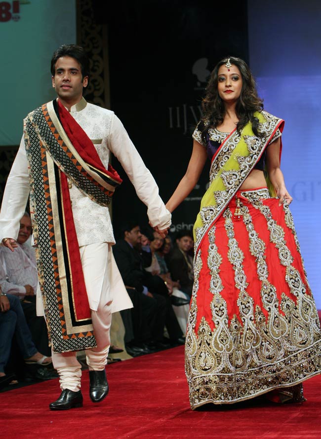 इंडिया इंटरनेशनल ज्‍वेलरी वीक में सितारों का जलवा