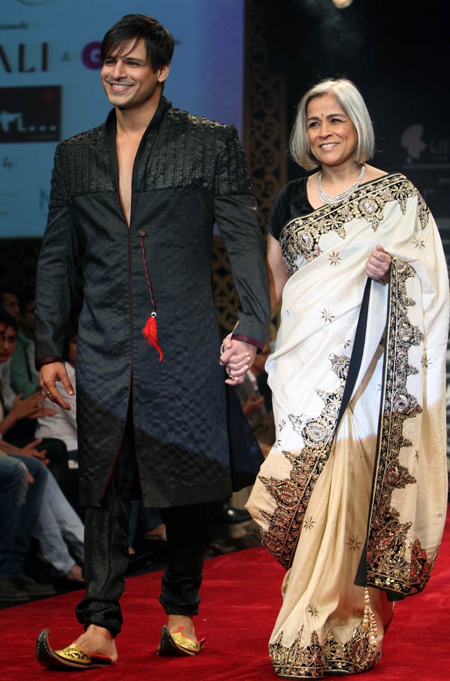 इंडिया इंटरनेशनल ज्‍वेलरी वीक में सितारों का जलवा