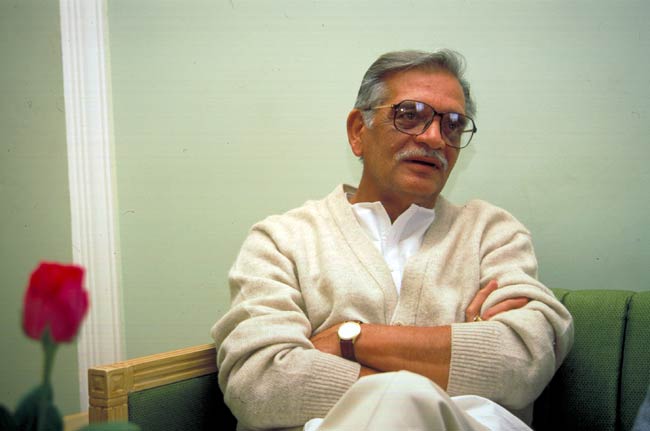 तस्‍वीरों में गुलजार का सफरनामा...| गजल सम्राट