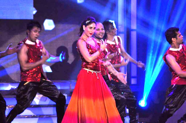 क्रेडाइ रियल स्‍टेट अवार्ड में बॉलीवुड सितारे | बॉलीवुड की परियां