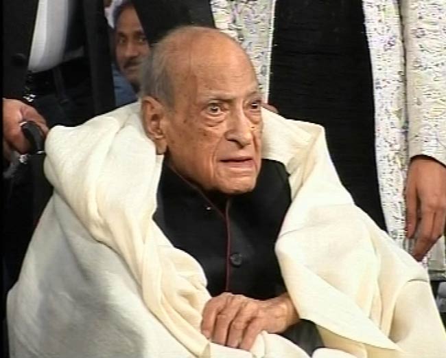 बॉलीवुड अभिनेता ए के हंगल का निधन