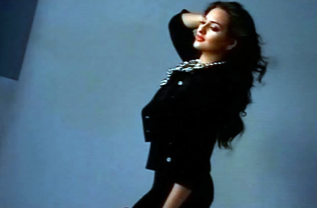 ज्यादा ग्लैमरस और हॉट अवतार में सोनाक्षी | अनदेखी सोनाक्षी