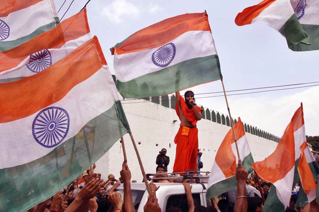 तस्‍वीरों में देखें कैसे गिरफ्तार हुए बाबा रामदेव | फोटो