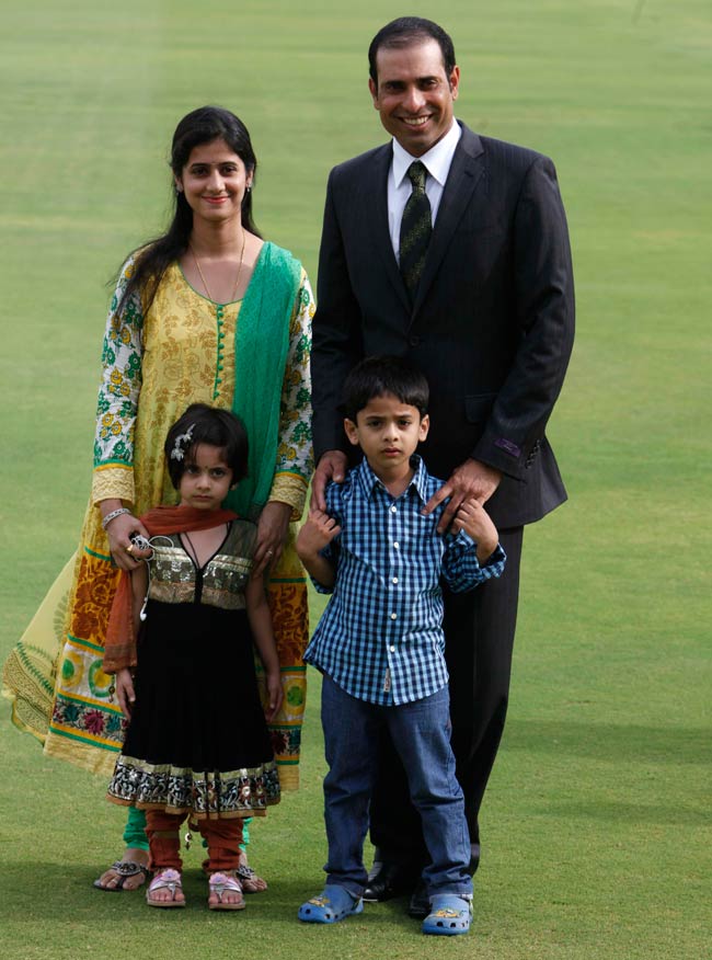 तस्‍वीरों में 'वेरी वेरी स्‍पेशल' वीवीएस लक्ष्‍मण का जीवन...