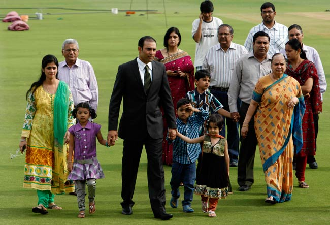 तस्‍वीरों में 'वेरी वेरी स्‍पेशल' वीवीएस लक्ष्‍मण का जीवन...