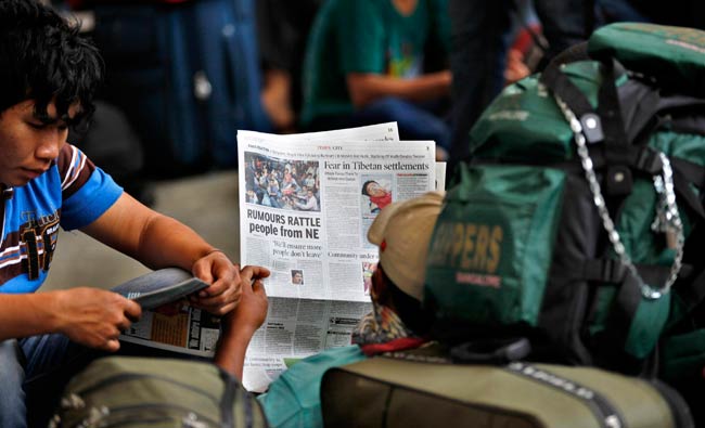 कर्नाटक से पूर्वोत्तर वासियों का पलायन जारी  | असम हिंसा