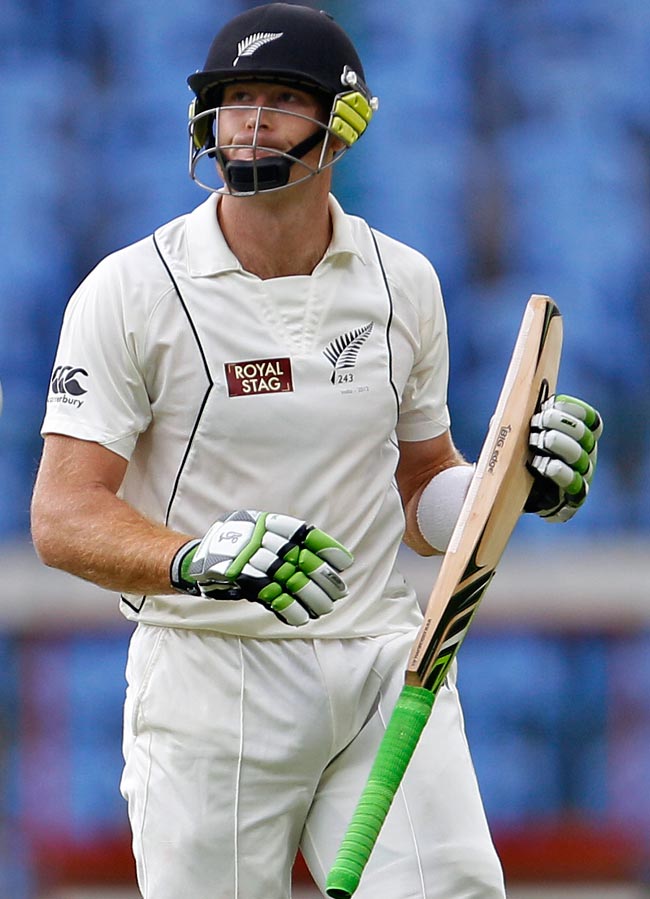 2nd Test Match: पहले दिन कप्‍तान टेलर का शतक