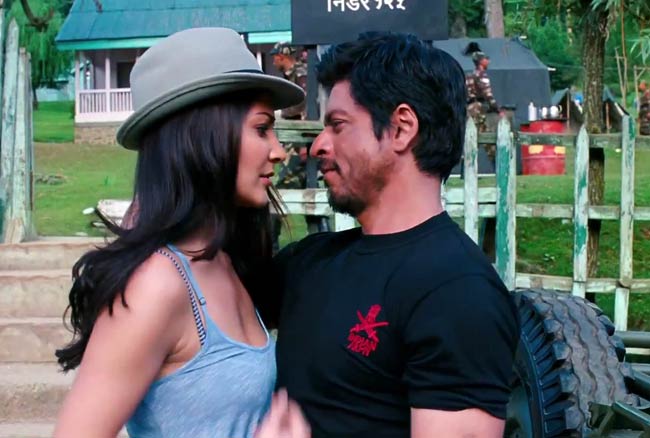 'जब तक है जान' में शाहरुख की नई प्रेम कहानी‎ | शाहरुख