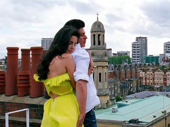 'जब तक है जान' में शाहरुख की नई प्रेम कहानी‎ | शाहरुख