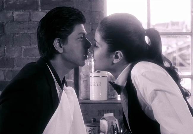 'जब तक है जान' में शाहरुख की नई प्रेम कहानी‎ | शाहरुख