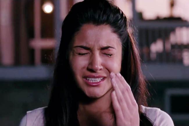 'जब तक है जान' में शाहरुख की नई प्रेम कहानी‎ | शाहरुख