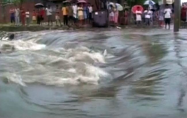 भारी बारिश से बदहाल हुआ जयपुर