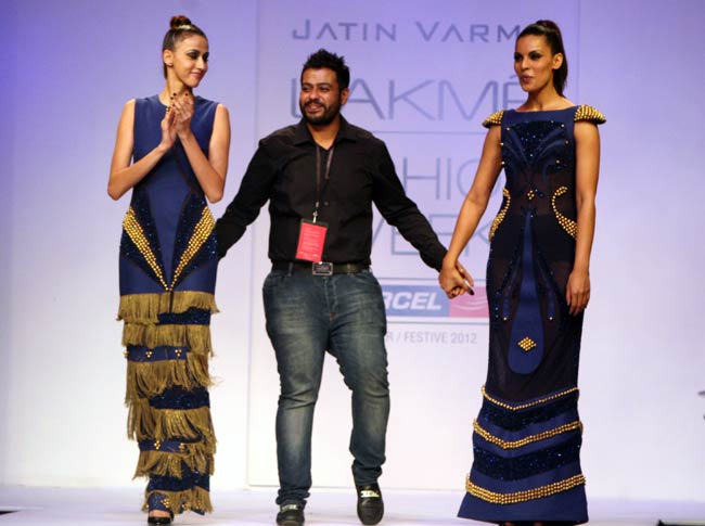 Lakme Fashion Week: पहले दिन की झलकियां | सेक्‍सी मेगन