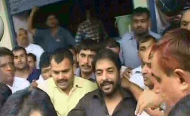 19 अगस्त 2012: तस्वीरों में दिनभर की बड़ी खबरें | पढ़ें