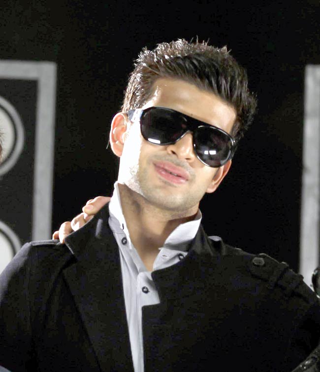 टीवी कलाकारों की रंगीनियां | ग्लैमर का तड़का